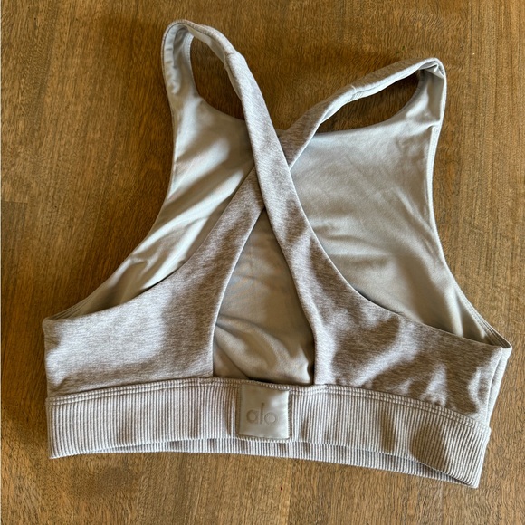 ALO Yoga Alosoft Iconic 90’s Sports Bra in Athletic Heather Gray - Picture 2 of 3